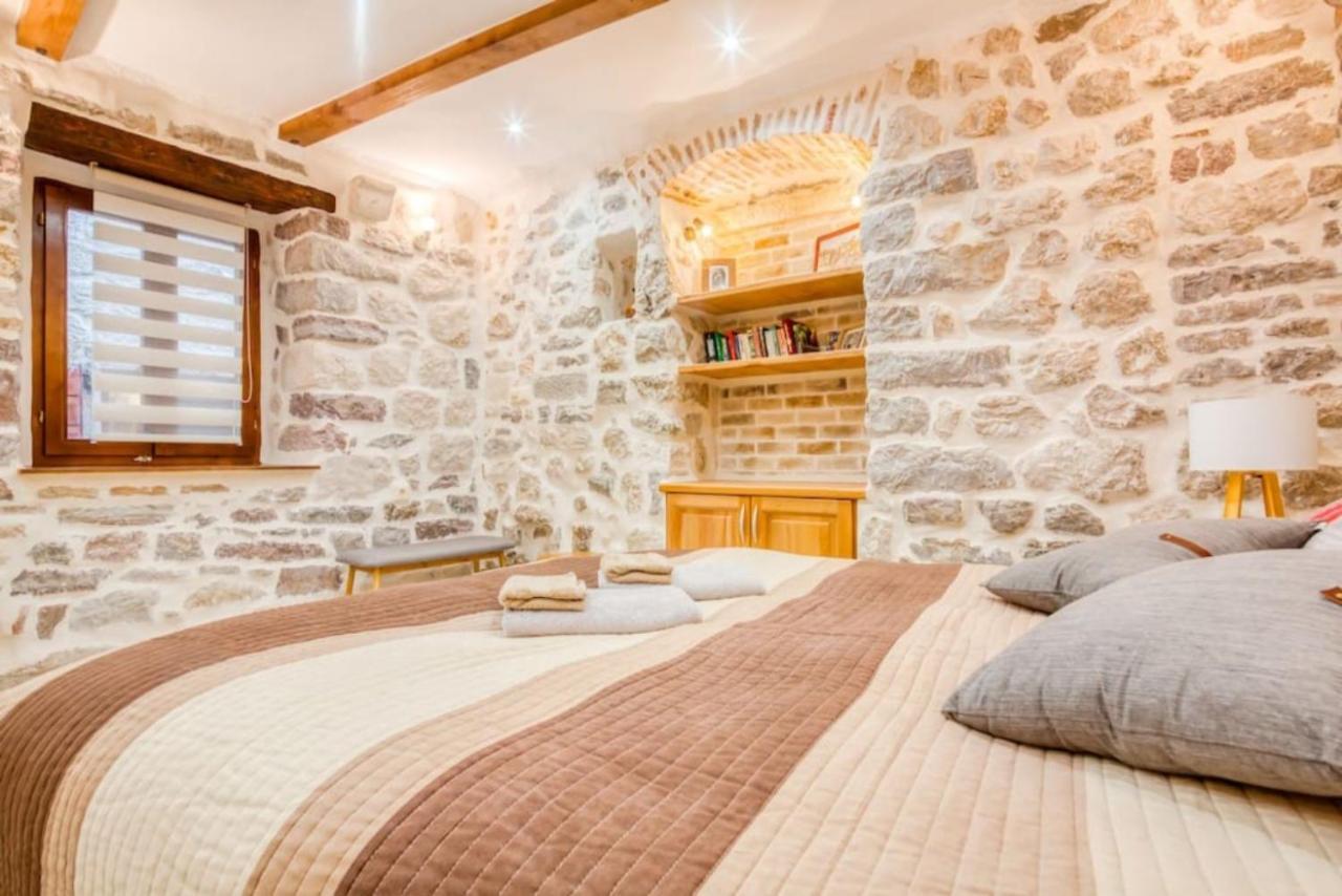 Kotor Bagus - Cozy Boutique Old Town Studio With Seaview Terrace Zewnętrze zdjęcie